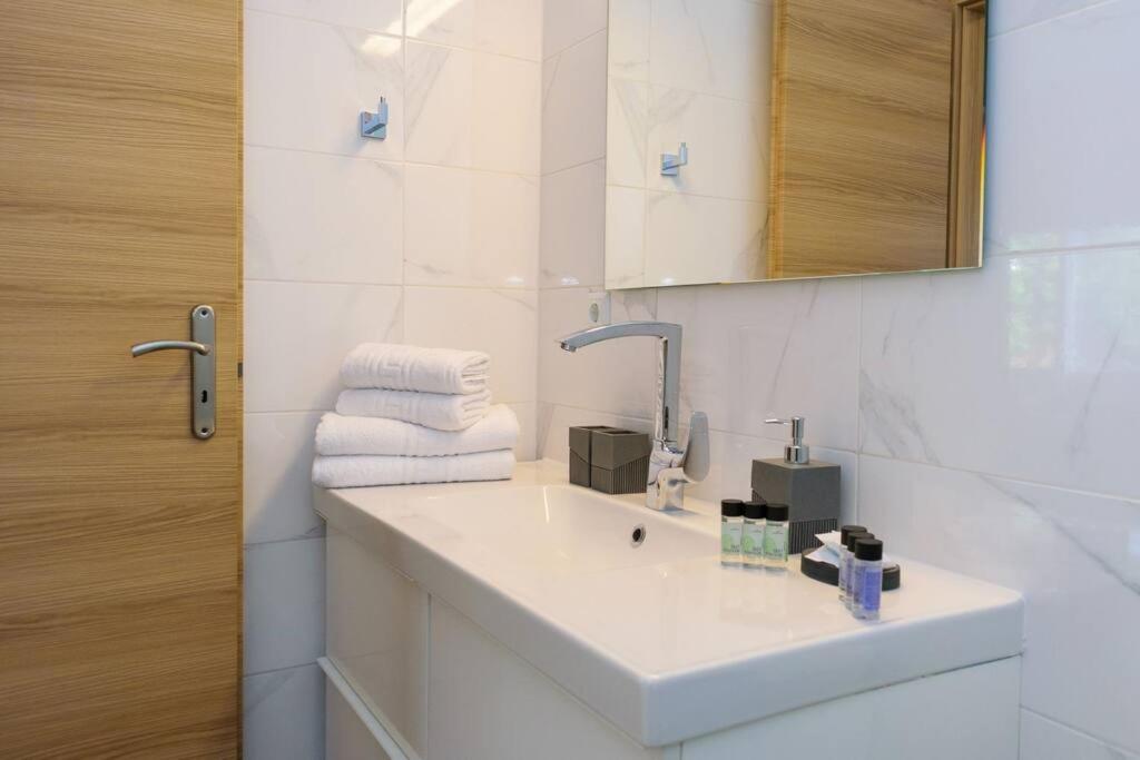 Konstantinos , Luxury Maisonette In Chania Mourniai Exterior photo
