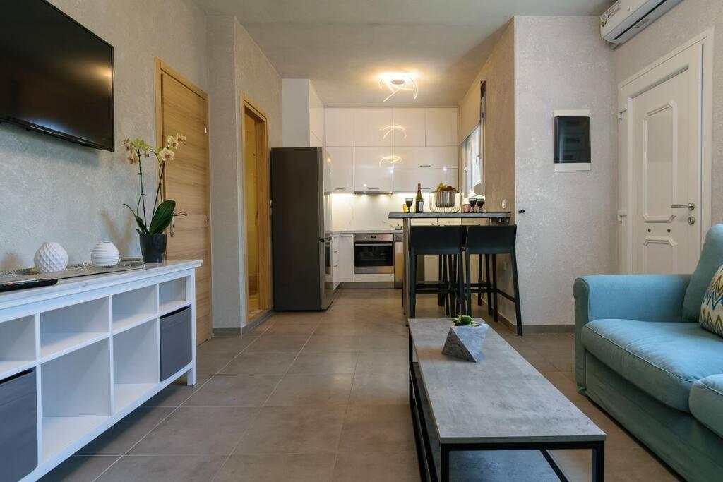 Konstantinos , Luxury Maisonette In Chania Mourniai Exterior photo